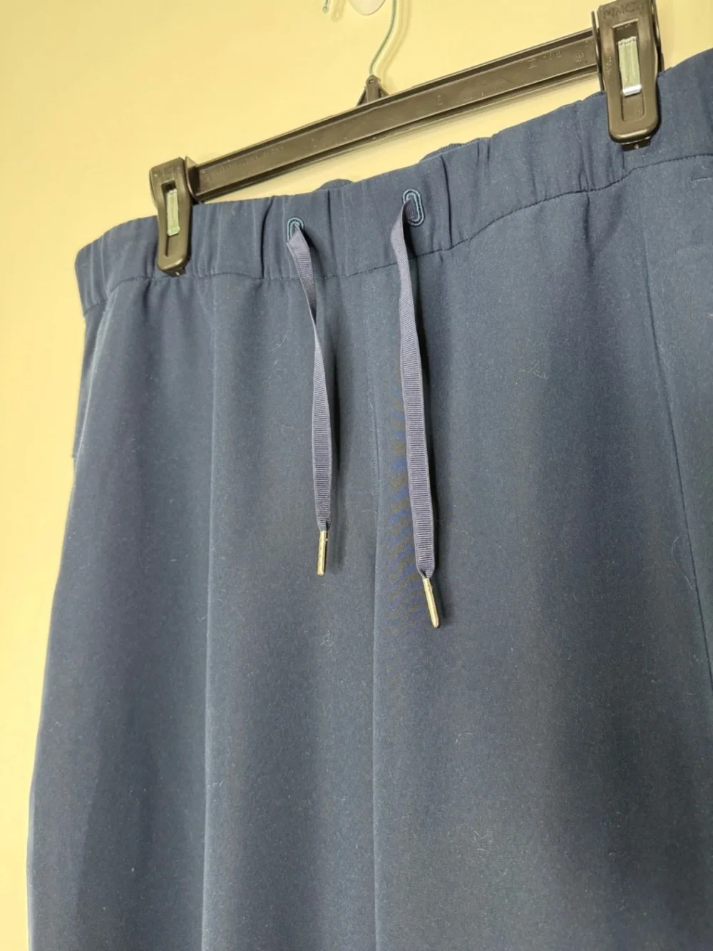 lululemon athletica On the Fly Navy Drawstring Wide-Leg Pants 12 - Picture 4 of 5